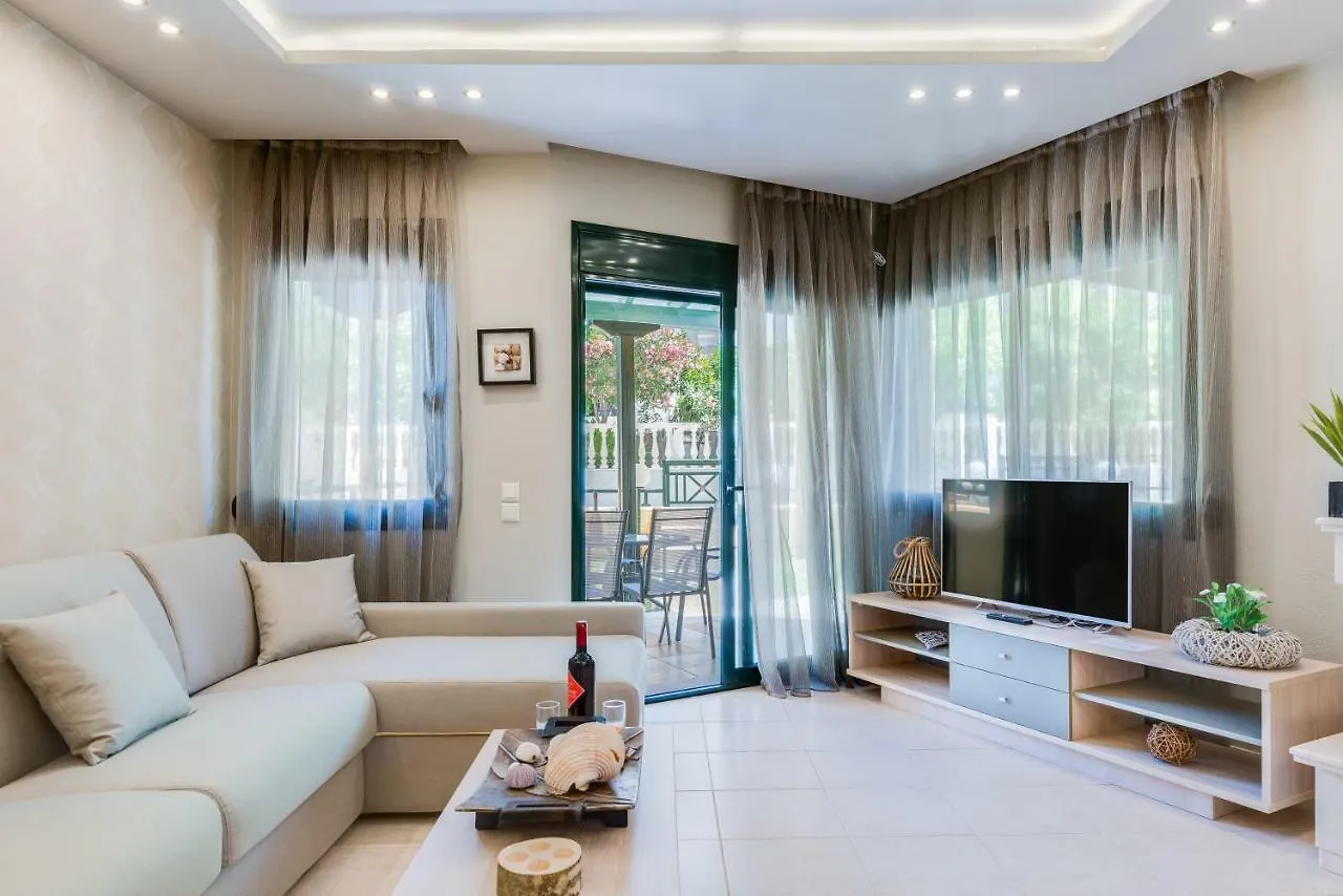 Toroni Blue Apartment