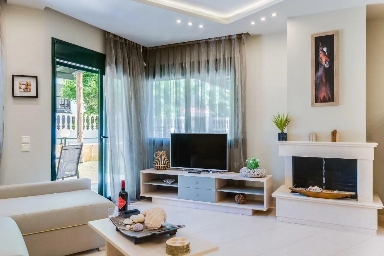 Toroni Blue Apartment